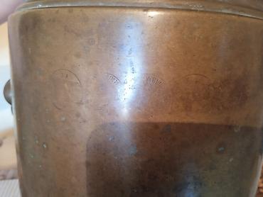 Digər məişət texnikası: Qədimi samovar satılır .İli 1882 .Üstündə 8 peçati var. 4 litr su — 3