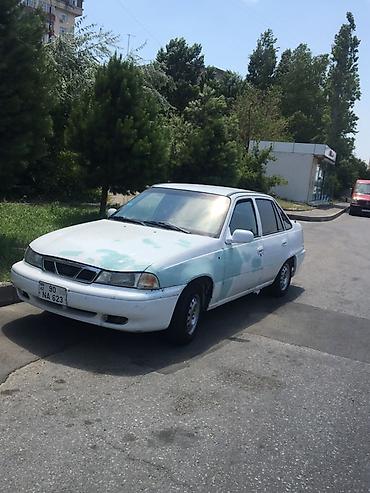 Daewoo: Daewoo Nexia: 1.4 l | 1999 il Sedan — 2