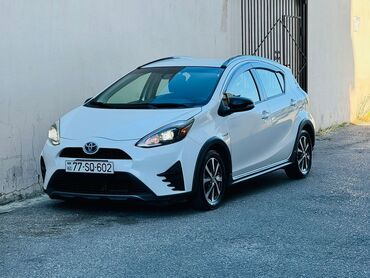 Toyota: Toyota Prius: 1.5 l | 2018 il Hetçbek