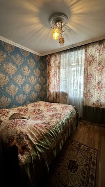 Günlük kirayə mənzillər: 3 otaqlı — 8