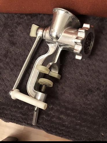 et masini: Əl ilə işləyən ətçəkən (süfrəyə bərkidilən) - Material: möhkəm metal — 1