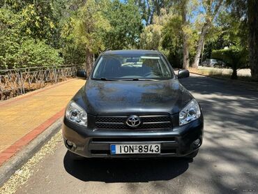 Toyota RAV4: 2 l | 2006 year SUV/4x4