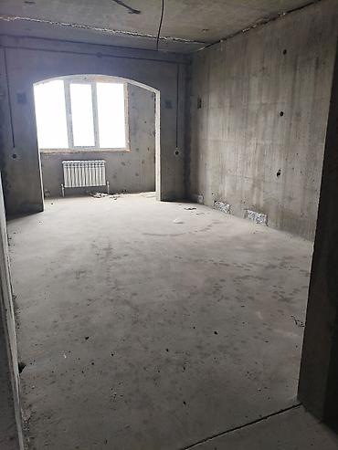 60: 2 комнаты, 61 м², Киргизия 1 106 серия улучшенная, 9 этаж, ПСО (под самоотделку) — 9