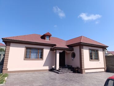 губада сатылан евлери: 4 otaqlı, 150 kv. m, Kredit yoxdur, Orta təmir