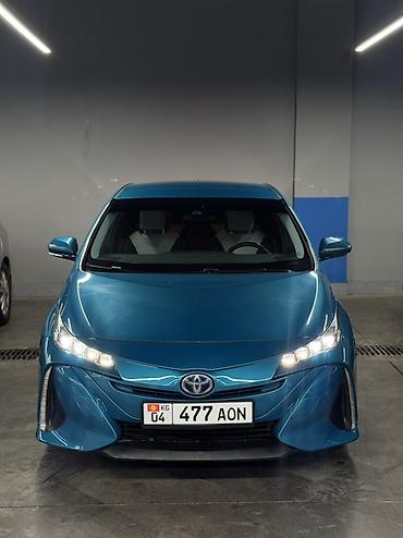клима: Toyota Prius: 2017 г., 1.8 л, Автомат, Гибрид, Лифтбек — 3