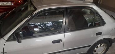 Toyota: Toyota Corolla: 1.3 l. | 1998 έ. Λιμουζίνα — 3