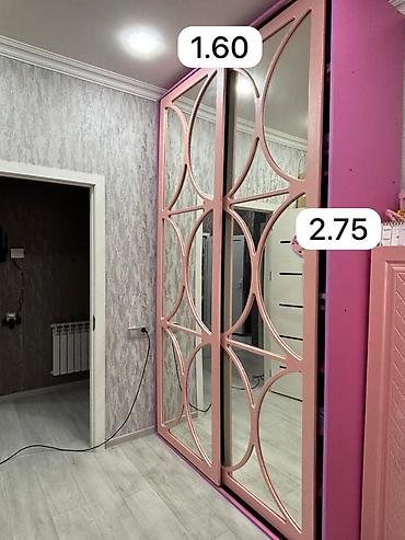 komod satilir: Qız uşağı üçün mebel dəsti Tərkibi: - Çarpayı – ölçü: 1.95 x 0.90 m — 1