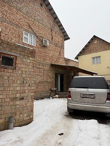 Продажа коттеджей и домов: 🏡 Продаётся участок с домом в жилмассиве Кок-Жар 📐 Участок — 2.7 — 20