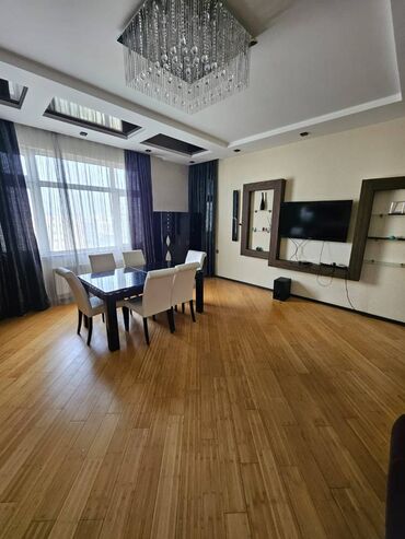 Uzunmüddətli kirayə mənzillər: 8 Noyabr metrosu yanınında mənzil kirayə verilir. Mərtəbə 18/10. Ümumi — 4