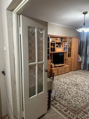 продается квартира 105: 2 комнаты, 48 м², 105 серия, 3 этаж, Косметический ремонт