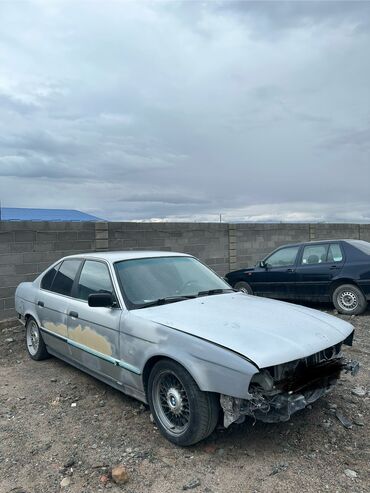 бмв 545: BMW 525: 1991 г., 2.5 л, Механика, Бензин, Седан