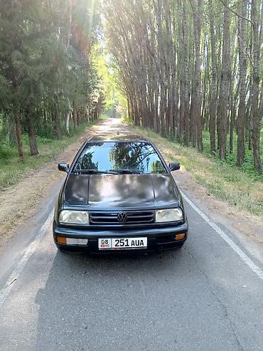 e53 amg: Volkswagen Vento: 1994 г., 1.8 л, Механика, Бензин, Седан — 7