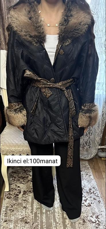 tuklu geyim: Qadın üst geyimləri paketi 1) Qara qısa paltok – geniş tüklü yaxalıq — 1
