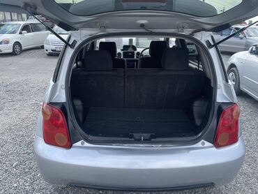 машина в караколе: Toyota ist: 2003 г., 1.5 л, Автоматические, Бензин, Хэтчбэк