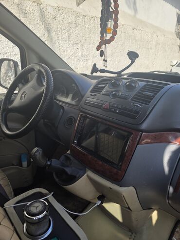 Mercedes-Benz: Mercedes-Benz Vito: 2.2 l | 2009 il Van/Minivan — 10