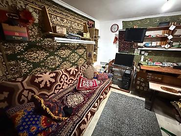 Продажа коттеджей и домов: 3 комнаты, 80 м², 4 соток, Бишкек, Мадина Собственник — 11