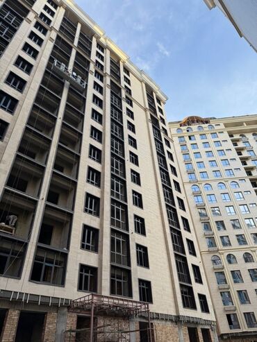 квартира с террасой: 2 комнаты, 82 м², Элитка, 2 этаж, ПСО (под самоотделку)