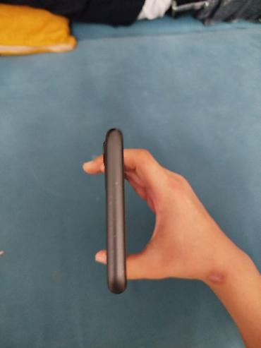 iphone s4: IPhone 11, 128 GB, Qara, Face ID — 1
