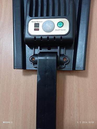 duseci: LED solarna ulična/sigurnosna lampa sa senzorom pokreta - Četiri — 2