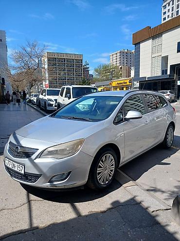 opel babin: Opel Astra: 1.3 l | 2011 il Universal — 3