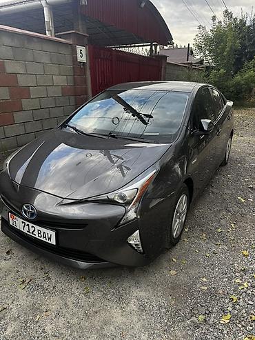 Toyota Prius: 2017 г., 1.8 л, Вариатор, Гибрид, Хэтчбэк