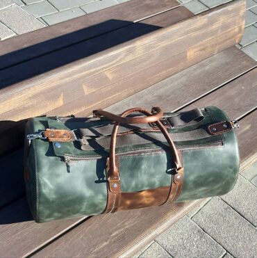 İdman çantaları: İdman çantası Təbii dəridən tamamilə əl işi olan idman çantası — 18