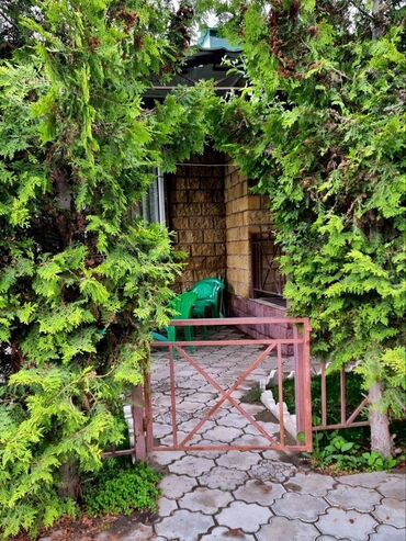 иссык куль пансионат париж: Коттедж, ЦО Париж, Чок-Тал, Парковка, стоянка, Охраняемая территория, Закрытый пляж