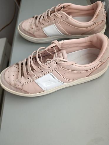 gucci sal: Lacoste patike u nеžno rozе boji sa belim bočnim detaljem i — 3