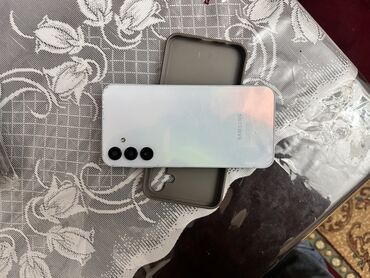 Техника для кухни: Samsung Galaxy A15, 128 ГБ, цвет - Белый, Сенсорный