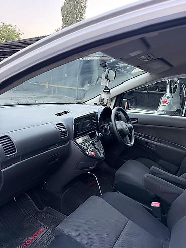 два авто: Toyota WISH: 2003 г., 1.8 л, Автомат, Бензин, Минивэн — 6