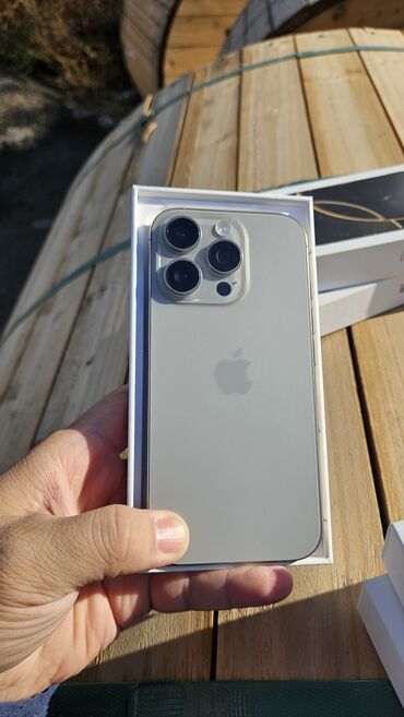 телефон 1110: IPhone 16 Pro, Колдонулган, 128 ГБ, White Titanium, Коргоочу айнек, 100 %