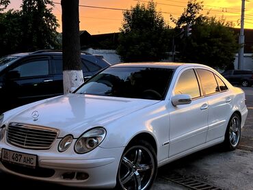 дизель сдаю квартиру: Mercedes-Benz 220: 2003 г., 2.2 л, Типтроник, Дизель, Седан