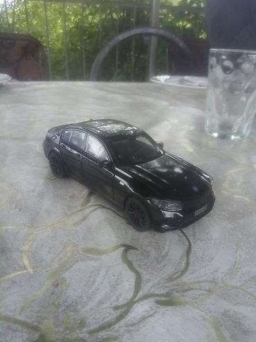 model 1: BMW 320i die-cast model maşın - Rəng: qara, parlaq örtük - Miqyas — 5