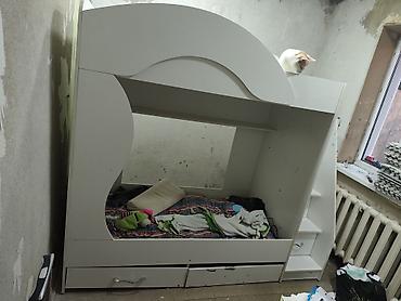 манеж дет: Срочно продаю кровать,состояние 5 из 10 Нужно помыть и поменять — 1