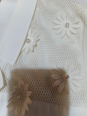 Bluze: Ženska bluza Dorette – veličina 42 (označeno i kao 10) - Boja: bela - — 5