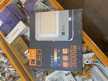 Прожекторы: Светодиодный прожектор ZFAN LED CCT - Мощность: 300 Вт - Световой — 1