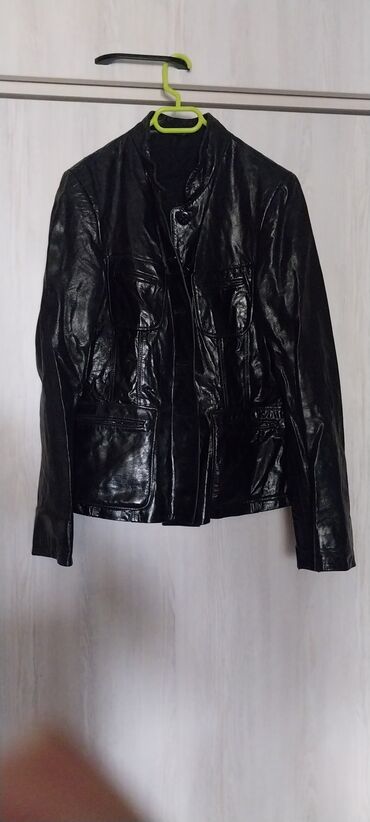 детская пена для ванны: Qara dəri gödəkcə - Material: parlaq qara dəri (astarlı) - Dizayn