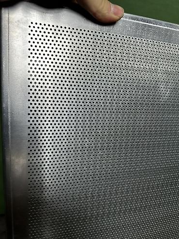 Кондитерский инвентарь: Перфорированные металлические панели/экраны. Назначение: - — 3