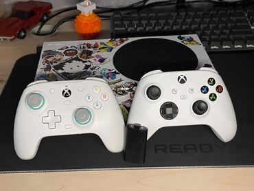 xbox temiri: Xbox Series S + 2 Gamepad + battery pack. əla vəziyyətdədir, cəmi 6 ay