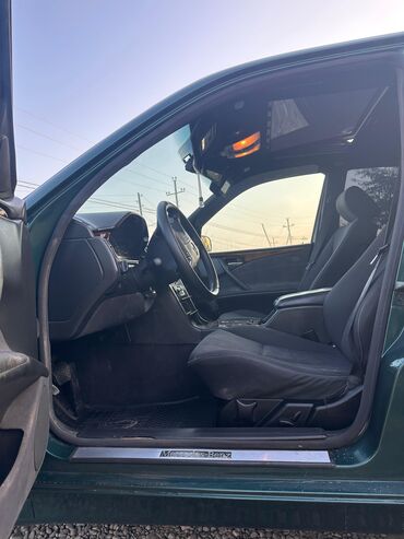 Mercedes-Benz: Mercedes-Benz E‑Class W210 sedan - Kuzov: yaşıl rəng, 4 qapı, klassik — 6