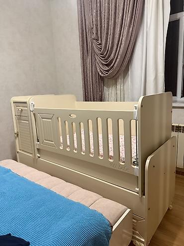 ali bebe mobilya: Oğlan və qız üçün, Yeni, Beşik — 1