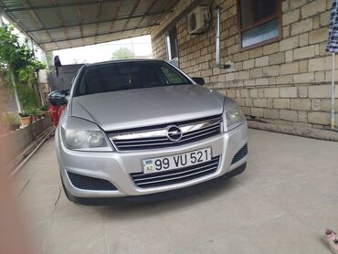 işlənmiş təkərlərin satışı: Opel Astra: 1.3 l | 2007 il | 179250 km Hetçbek