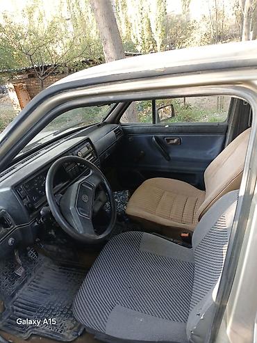 Volkswagen: Volkswagen Golf: 1988 г., 1.6 л, Механика, Бензин, Хэтчбэк — 4