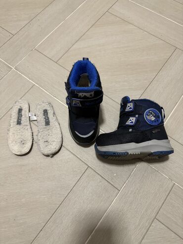 зимняя обувь детская: Зимние сапоги на мембране в размере 23 ( 15,2см). В описании