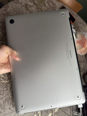 Apple MacBook: İşlənmiş Apple MacBook, 15.4 ", Intel Core i7, 256 GB — 8