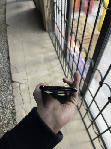 Apple iPhone: IPhone 11 Pro Max, 64 GB, Space Gray, Simsiz şarj, Face ID — 10