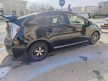 Toyota: Toyota Prius: 1.8 l | 2014 il Hetçbek — 8