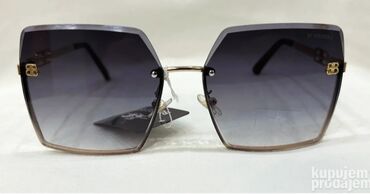 new yorker kape: Sunglasses