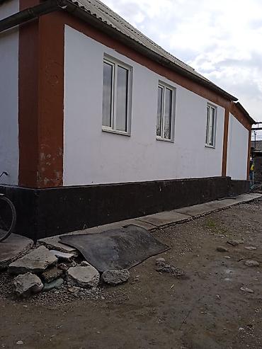 Продажа коттеджей и домов: В продаже дом город Бишкек село маевка дом три комнаты большой зал — 6