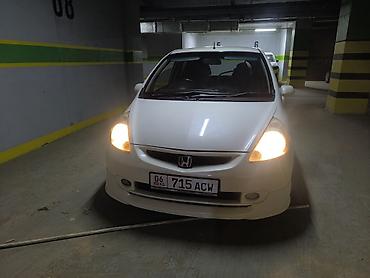 Honda: Honda Fit: 2002 г., 1.3 л, Вариатор, Бензин — 18